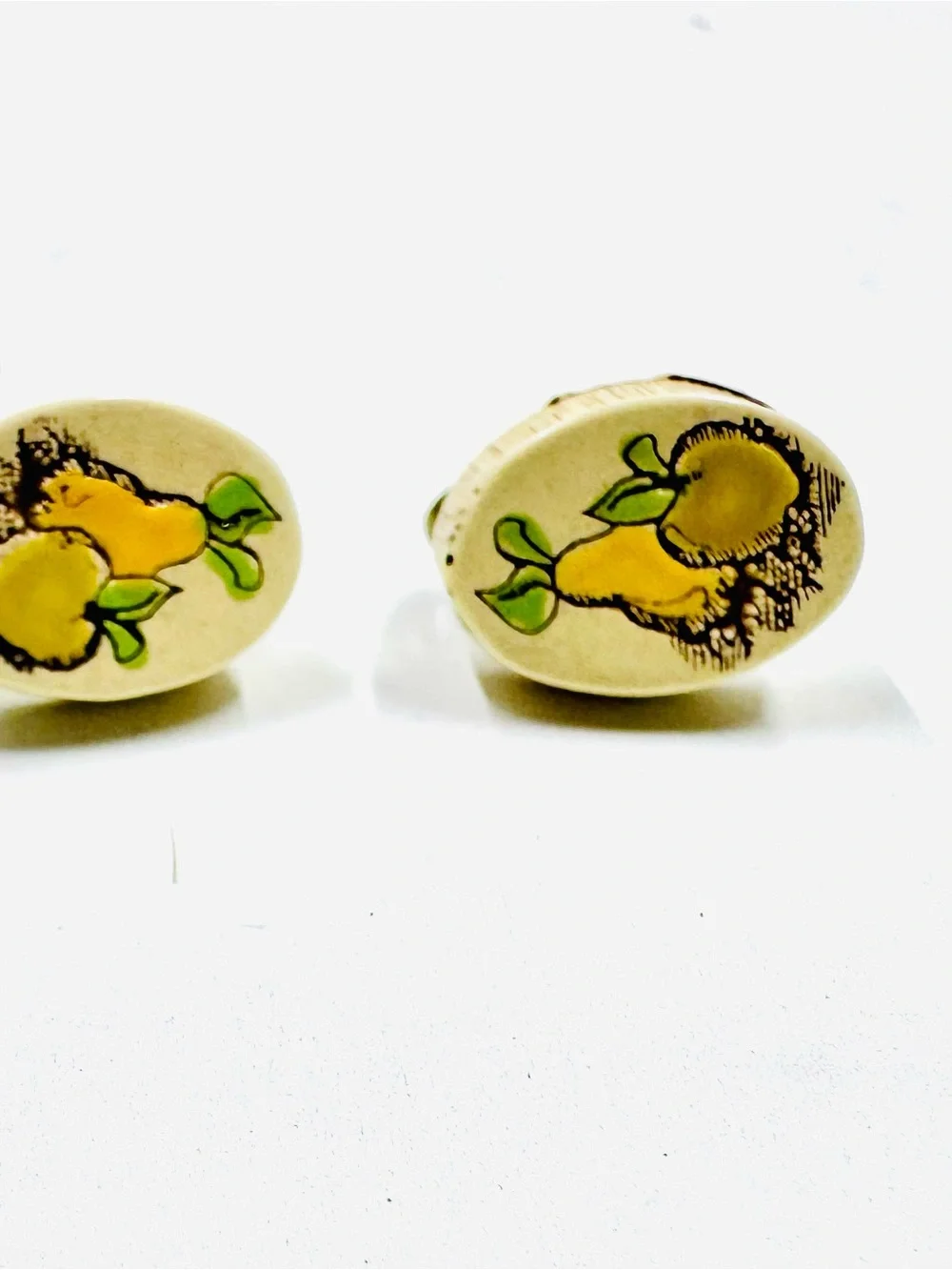 Vintage hand-painted oval wooden earrings RARE